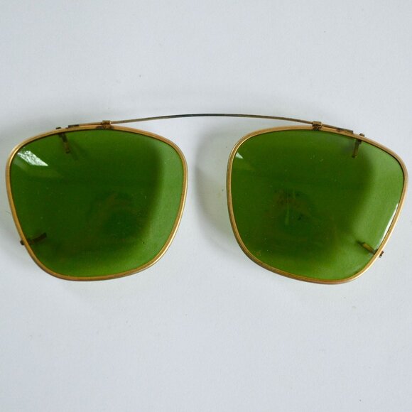 Vintage Polaroid Clip-On Sunglasses Green Glasses w/ Fidelity USA Case - Picture 5 of 6